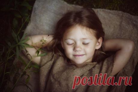 Какая разница, кто сильнее, кто умнее, кто красивее, кто богаче? Ведь, в конечном итоге, имеет значение только то, счастливый ли ты человек или нет.  @ Ошо