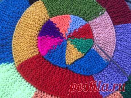 Вяжу яркий Коврик на 10 петлях по кругу, а заодно пристроила остатки пряжи | Вязание и Рукоделие |