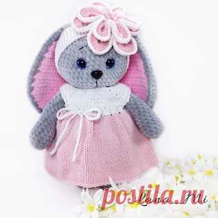 Зайка амигуруми. Схемы и описания для вязания игрушек крючком! Бесплатный мастер-класс от Ирины Ильиновой по вязанию зайки крючком. Для изготовления вязаного зайчика вам понадобится плюшевая пряжа Himalaya Dolphin…
