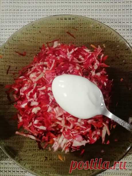 Необычный и интересный салатик! Один из самых бюджетных и вкусных салатов... | ЛЮБЛЮ ГОТОВИТЬ | Яндекс Дзен