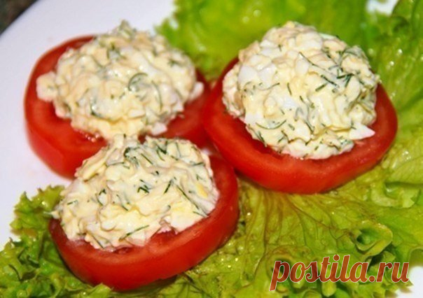 Шикарная помидорная закуска к столу — просто и очень вкуно!