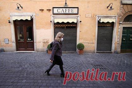 Названы факторы рецессии в экономиках стран Европы. Аналитик Павел Самиев заявил, что, несмотря на то что на данный момент странам Европы удалось избежать рецессии, по-прежнему существуют факторы, указывающие на то, что она может наступить в течение года. К ним относятся, в частности, проблемы в энергобалансе, рост безработицы.