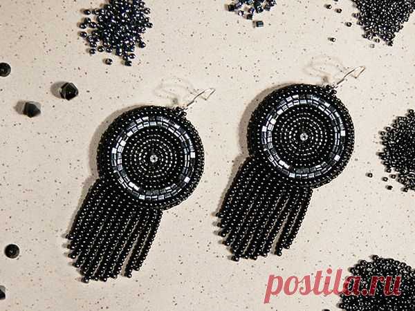 Учимся вышивать бисером с двух сторон одновременно на Ярмарке Мастеров Приглашает всех на увлекательный вебинар «Четыре способа двухсторонней вышивки бисером: как одновременно вышивать с обеих сторон» в Академии Ярмарки Мастеров, который пройдет 26 января 2018 года