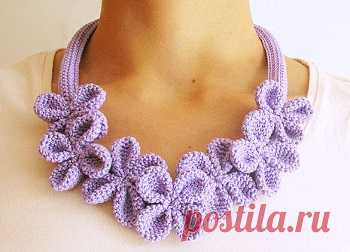Вязаное колье крючком с цветами. Схема