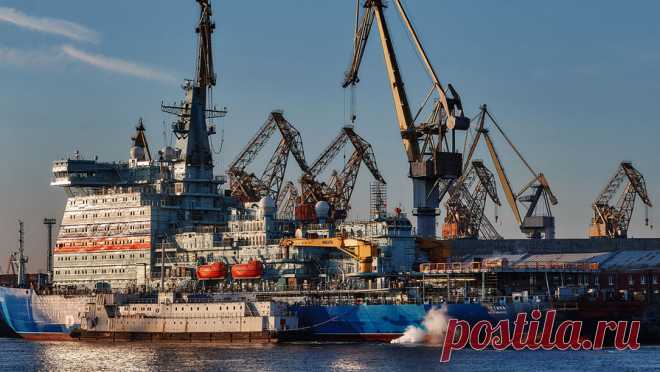Атомоход "Князь Пожарский" спустят на воду в декабре. Атомный подводный ракетный крейсер проекта "Князь Пожарский", который строят на предприятии "Севмаш", во второй половине декабря будет спущен на воду. Об этом ТАСС сообщил источник в оборонно-промышленном комплексе. По ...