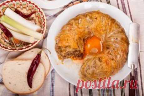 Лесна рецепта за мързелива зелева сарма. Вкусна сарма от кисело зеле в кексова форма.