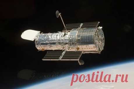 В США предложили поднять орбиту телескопа Hubble. Американские компании Astroscale и Momentus предложили поднять орбиту телескопа Hubble на 50 километров для перезапуска его работы в дальнейшем. Об этом сообщает SpaceNews. Издание пишет, что в мае компании представили совместное предложение на запрос НАСА, выпущенный в декабре.