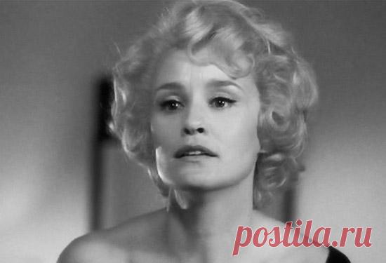 Джессика Лэнг