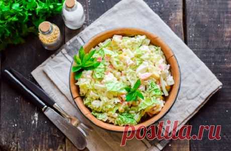 Крабовый салат с пекинской капустой — классический рецепт — Сад Заготовка