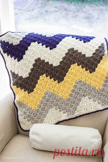 Ravelry: C2C Chevron Baby Blanket pattern by ChiWei Ranck