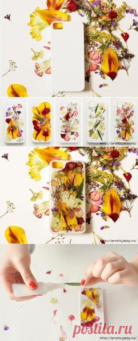 Оригинальный чехол для телефона своими руками в летней тематике.