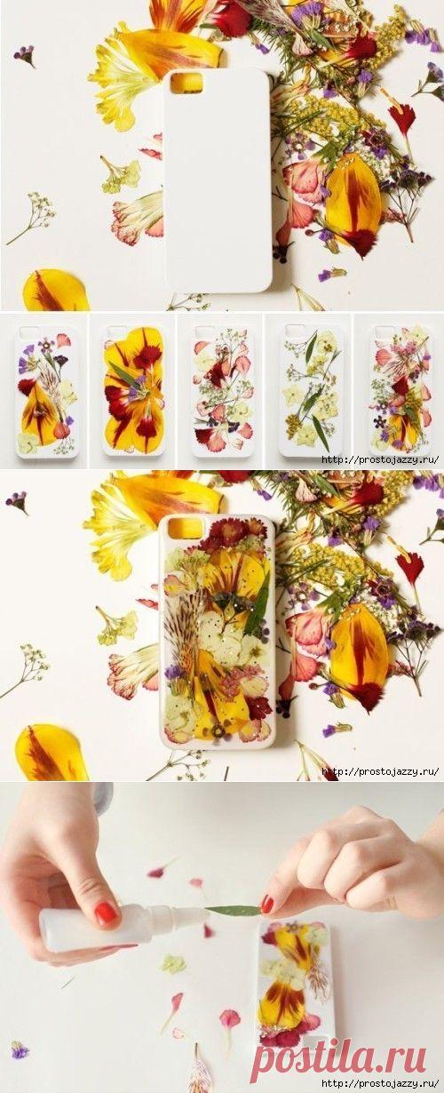 Оригинальный чехол для телефона своими руками в летней тематике.