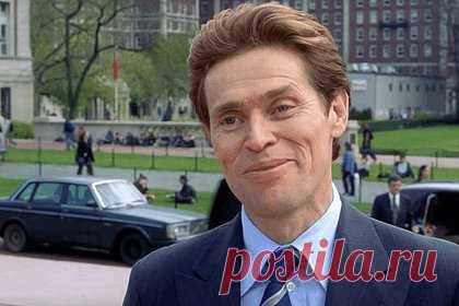 Уиллем Дефо выразил готовность снова сыграть роль Зеленого Гоблина. Актер Уиллем Дефо выразил готовность снова сыграть роль Зеленого Гоблина в фильме «Человек-паук». Главным условием для возвращения является то, чтобы актер не появлялся в эпизодической роли. Последний раз он сыграл Зеленого Гоблина в фильме 2021 года «Человек-паук: Нет пути домой».