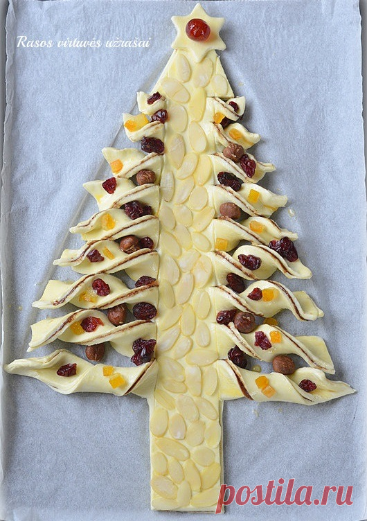 Eglutė iš sluoksniuotos tešlos
