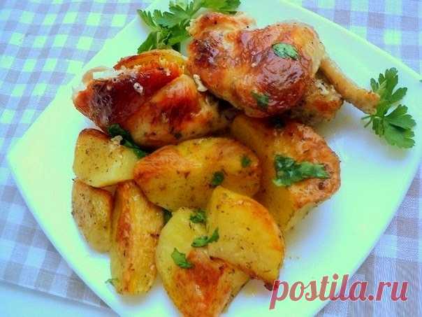 Как приготовить рецепт запеченной курицы с картофелем  - рецепт, ингредиенты и фотографии