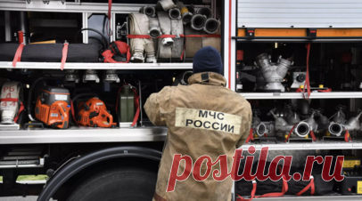Пожар в двух ангарах в Ленобласти локализовали. Спасатели локализовали пожар в двух ангарах на территории лакокрасочного завода «Пигмент» в Ленобласти. Читать далее