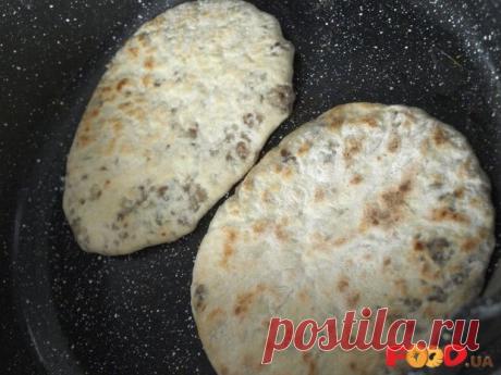 Мясные лепёшки на минеральной воде - Кулинарные рецепты на Food.ua