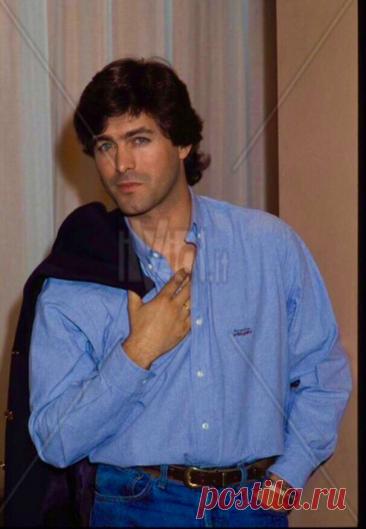 Габриэль Коррадо, 12 декабря, 1960