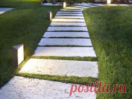 Декоративное освещение дорожек загородного дома