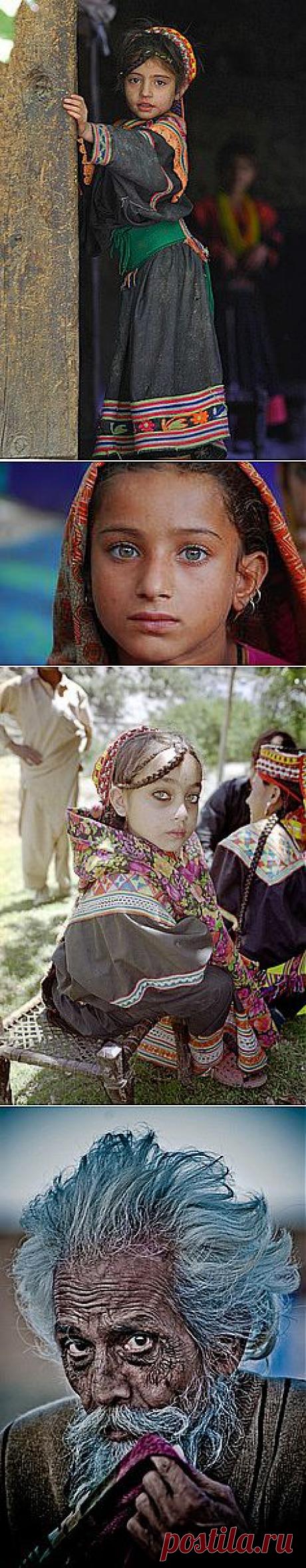 Mysterious beauty | Windows to the Soul