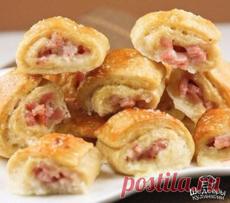 СЛОЕЧКИ С ВЕТЧИНОЙ И МОЦАРЕЛЛОЙ