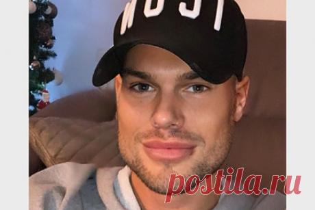 Мужчина отдал миллионы за пластику в погоне за идеальным лицом и пожалел об этом. Англичанин потратил миллионы рублей на пластику в погоне за внешностью блогеров. Дэйл Сэинт Каллен рассказал, что из-за идеальных фото в социальных сетях он начал чувствовать себя неполноценным. В общей сложности он отдал 25 тысяч фунтов стерлингов на процедуры, включая ринопластику.