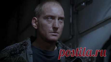 Чарльз Дэнс