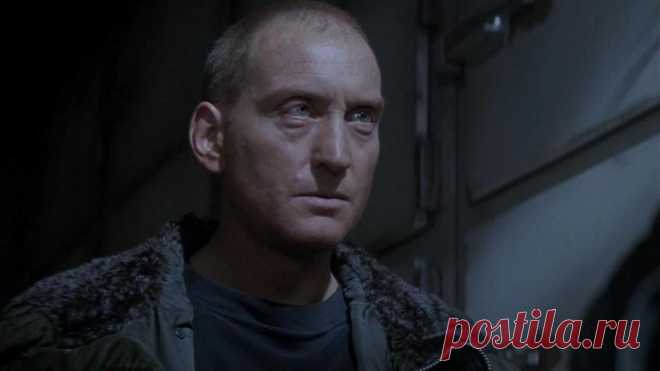 Чарльз Дэнс