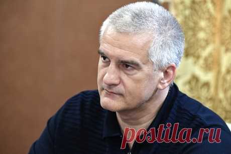 Аксенов фразой «мерзавцев надо бить по кошельку» оценил конфискацию за фейки. Распространителей фейков о Вооруженных силах России (ВС) нужно бить по кошельку, и делать это как можно больнее. Так принятый Госдумой в третьем чтении закон о конфискации имущества и лишении почетных званий за дискредитацию ВС оценил глава Крыма Сергей Аксенов, заявление чиновника опубликовано в его Telegram-канале.
