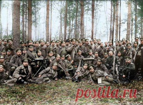 Русские солвремени перед наступлением. 1916 г. (колоризация) / Историческая справка