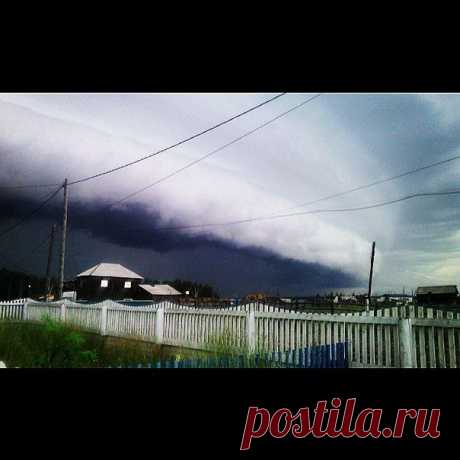 Приближение мощной грозы на Мугудай,Якутия / Социальная погода