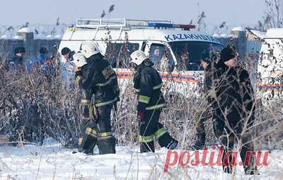 Казахстанские спасатели эвакуировали с трассы попавших в снежный занос 12 россиян. Людей разместили в гостинице города Шемонаиха