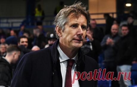 Двукратный бронзовый призер чемпионатов Европы по футболу ван дер Сар попал в реанимацию. Бывший вратарь сборной Нидерландов госпитализирован с кровоизлиянием в мозг