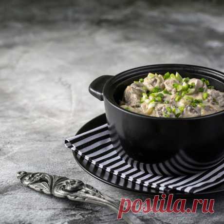 Печень по-строгановски.
