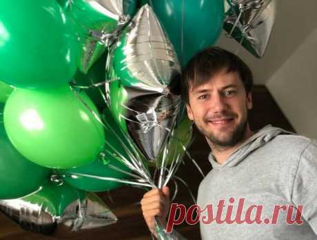 Иван Жидков похож на Криса Эванса: российский актер напомнил поклонникам звезду &quot;Мстителей&quot;