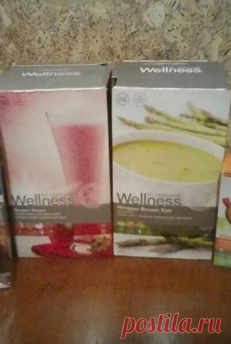 За 3 недели на коктейлях я похудела на 4 см))) сколько в кг - не знаю, так как весов дома нет, однако результат видят все! При этом я не изнуряла себя спортом, времени нет - только ежедневная уборка кв и прогулки с младшим. Пила коктейль вместо ужина. Питательно и вкусно! Хотите узнать больше? пишите, все расскажу! nfvskj@gmail.com