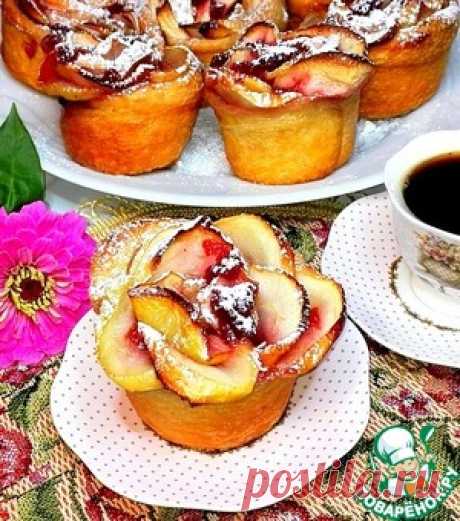 Булочки-розочки с яблоками и повидлом - кулинарный рецепт