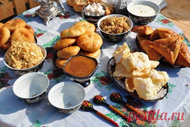 Татарские национальные блюда - 15 самых вкусных рецептов татарской кухни Для татарской кухни характерно много мяса, молочных продуктов и всевозможных супов. Делимся лучшими рецептами татарских национальных блюд – это очень вкусно и сытно!