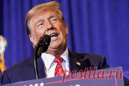 Трамп пообещал больше не обзывать Десантиса. Бывший президент США Дональд Трамп пообещал больше не обзывать вышедшего из предвыборной гонки губернатора штата Флорида, республиканца Рона Десантиса. «Буду ли я использовать имя Рон Десанктимониус (от sanctimonious — «ханжа, лицемер»)? Это имя официально сдается в утиль», — сказал политик.