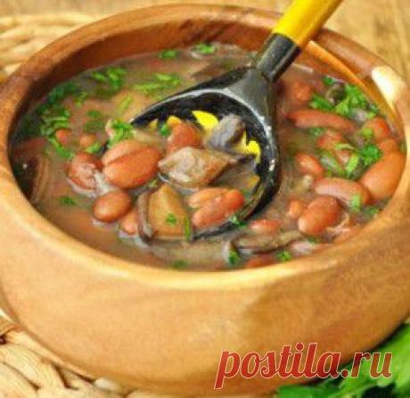 Тосканский грибной суп с фасолью