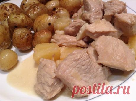 Филе индейки с ананасом | Foodbook.su Очень необычное сочетание сладкого ананаса, соевого соуса и индейки. Нам очень понравилось, очень советую тем, кто любит эксперименты (только дочь сказала, что она любит ананас отдельно).