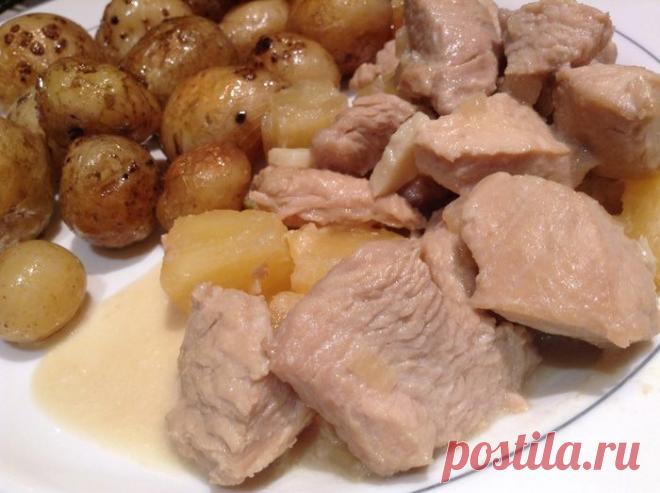 Филе индейки с ананасом | Foodbook.su Очень необычное сочетание сладкого ананаса, соевого соуса и индейки. Нам очень понравилось, очень советую тем, кто любит эксперименты (только дочь сказала, что она любит ананас отдельно).