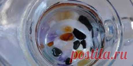 Кристальная вода.
Как приготовить?
Какие кристаллы и камни использовать?
Мы все знаем, что пить воду полезно. Знаем и о важности качества воды. Знаем, что водопроводная вода теряет свои живые свойства. Знаем, что во…