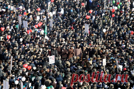Акция в Грозном против карикатур на пророка собрала более миллиона участников - Новости Политики - Новости Mail.Ru