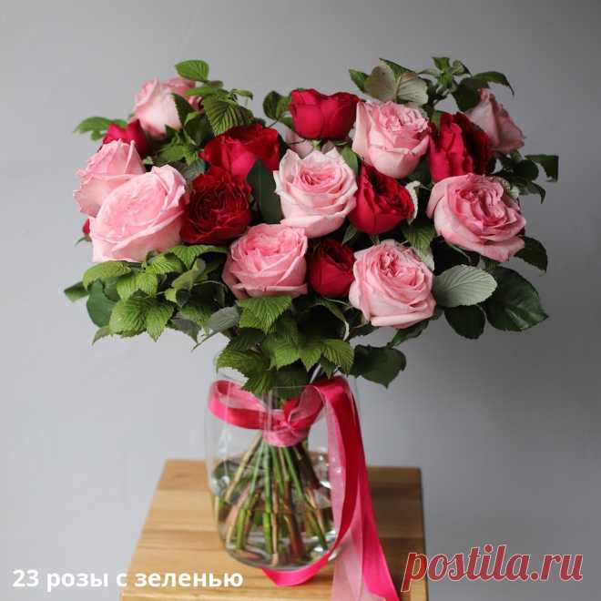 Букет из пионовидных роз в вазе - заказать доставку цветов в Москве от Leto Flowers