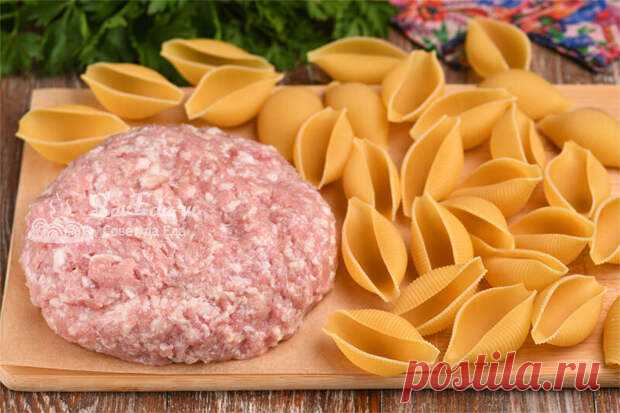 (37) Из фарша и больших макарон готовлю вкусное блюдо. Называю его 