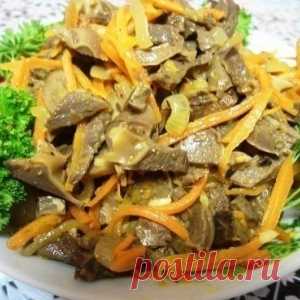 САЛАТ ИЗ КУРИНЫХ ЖЕЛУДКОВ…ПОЧТИ ПО КОРЕЙСКИ