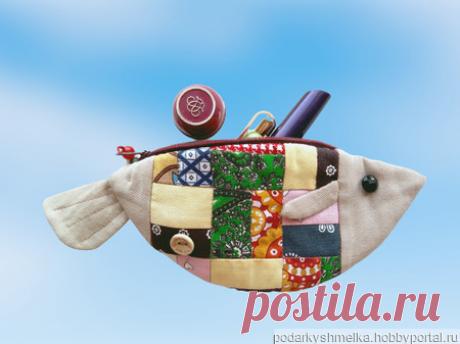 Косметичка "Рыбка" в технике пэчворк