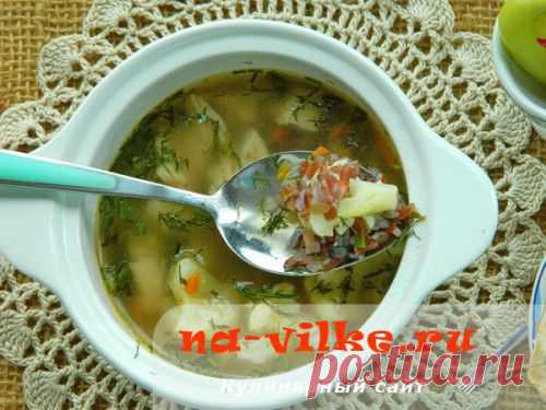 Суп куриный с цветной капустой и красным рисом сорта Рубин