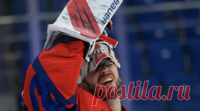 Михайлов возмутился решением IIHF по вратарю ЦСКА Федотову. Член наблюдательного совета ЦСКА, двукратный олимпийский чемпион Борис Михайлов заявил, что возмущён решением Международной федерации хоккея (IIHF) по делу вратаря московской команды Ивана Федотова. Читать далее